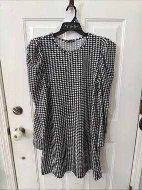 SHEIN Black and White Houndstooth Long Sleeve Dress